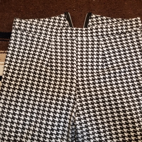 Pants - Picture 3 of 4